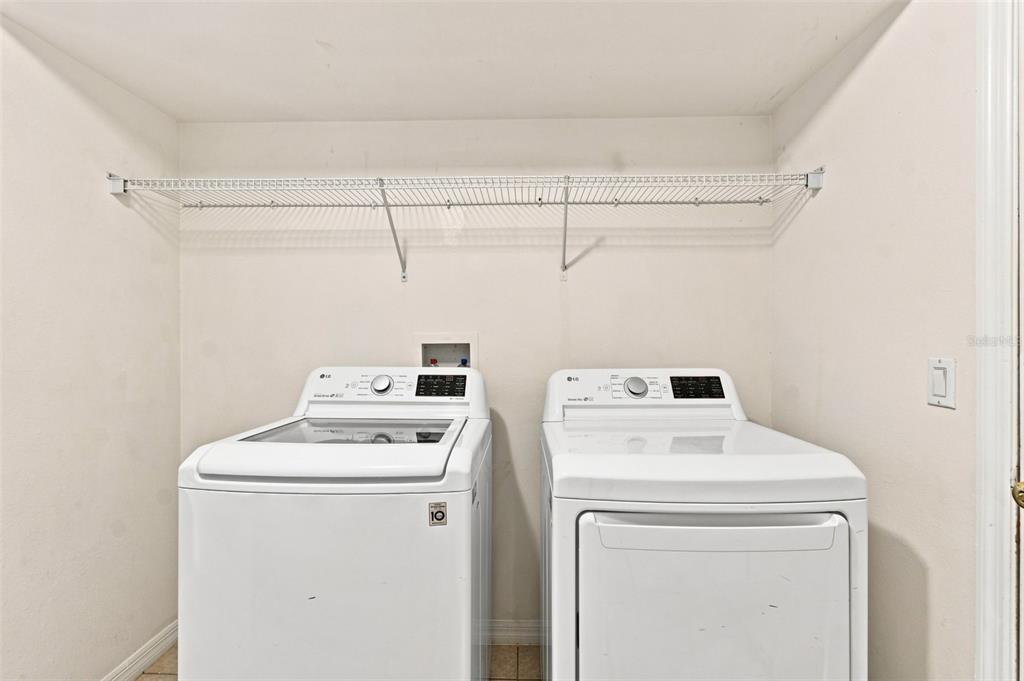 1174 BEECH GROVE WAY gallery image #18