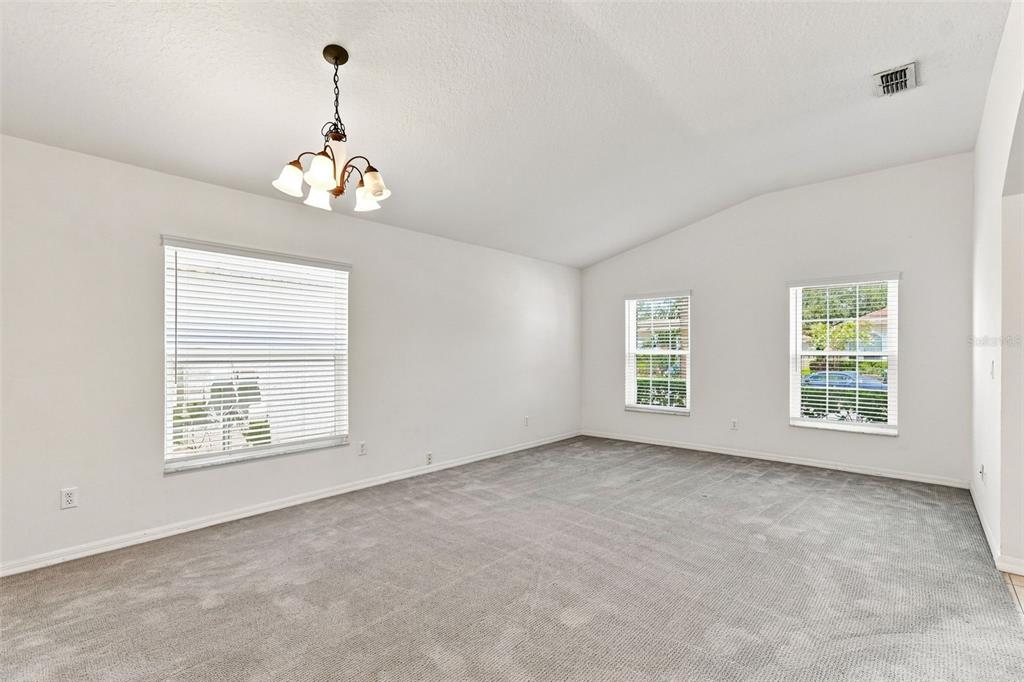 1174 BEECH GROVE WAY gallery image #4