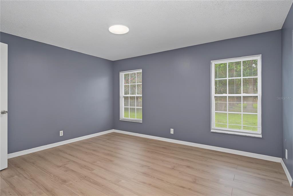 10145 BLUFF COURT gallery image #26