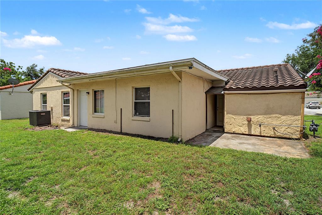 10145 BLUFF COURT gallery image #33