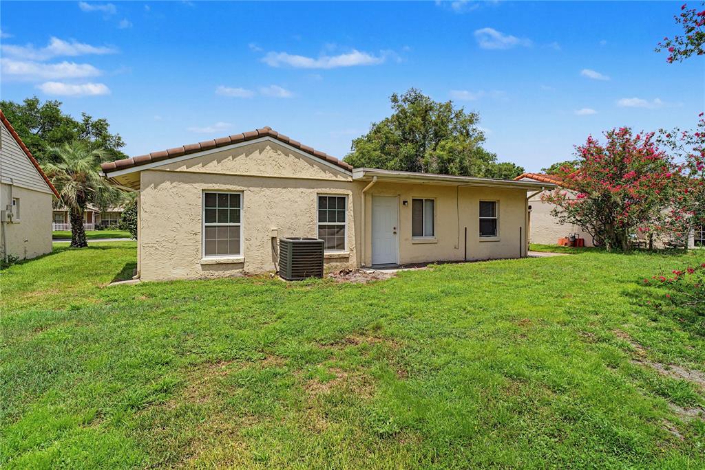 10145 BLUFF COURT gallery image #34