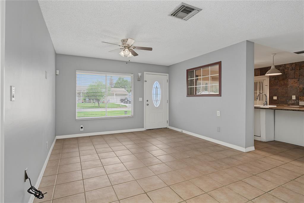 10145 BLUFF COURT gallery image #8