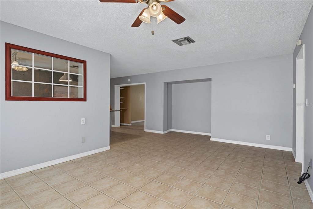 10145 BLUFF COURT gallery image #9