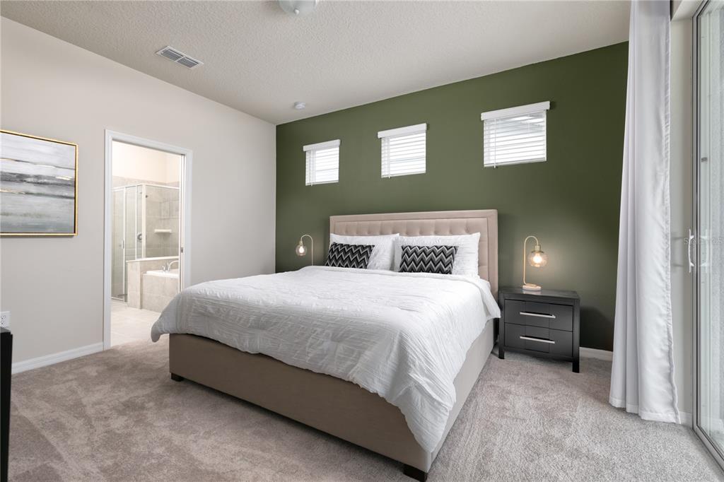 7376 OAKMOSS LOOP gallery image #12