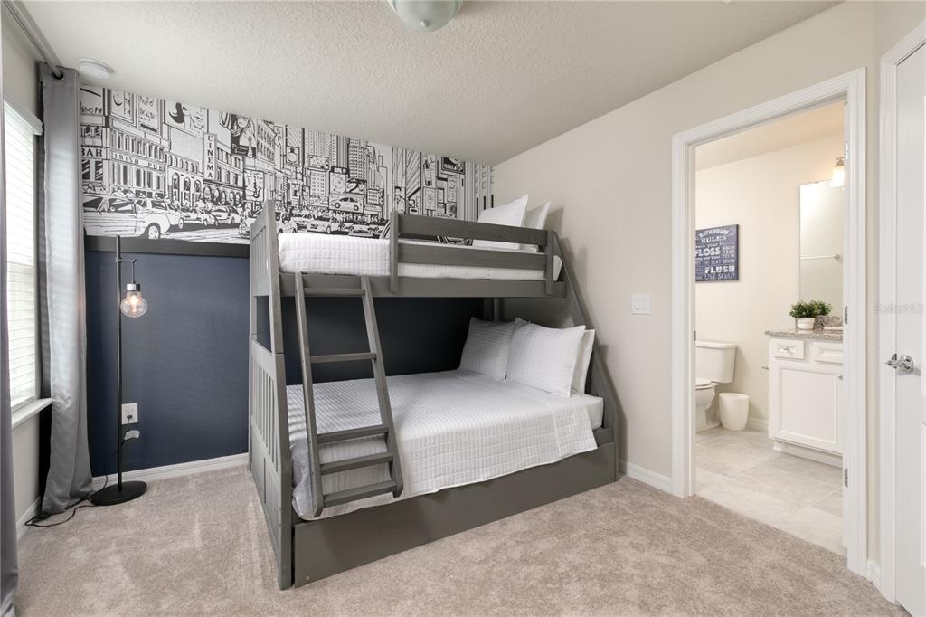 7376 OAKMOSS LOOP gallery image #19