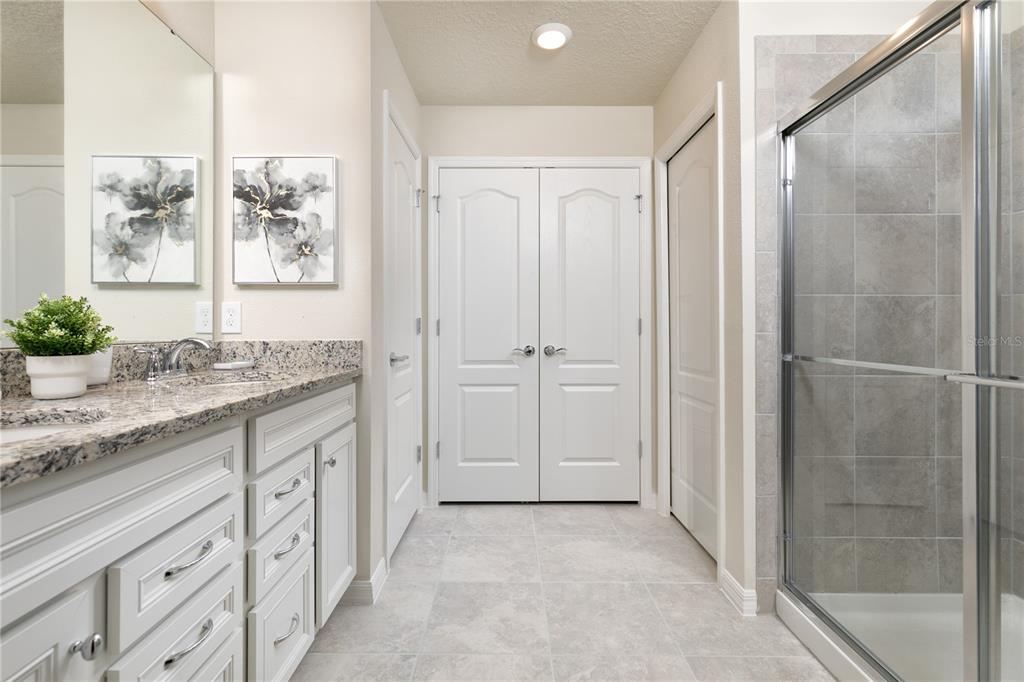 7376 OAKMOSS LOOP gallery image #27