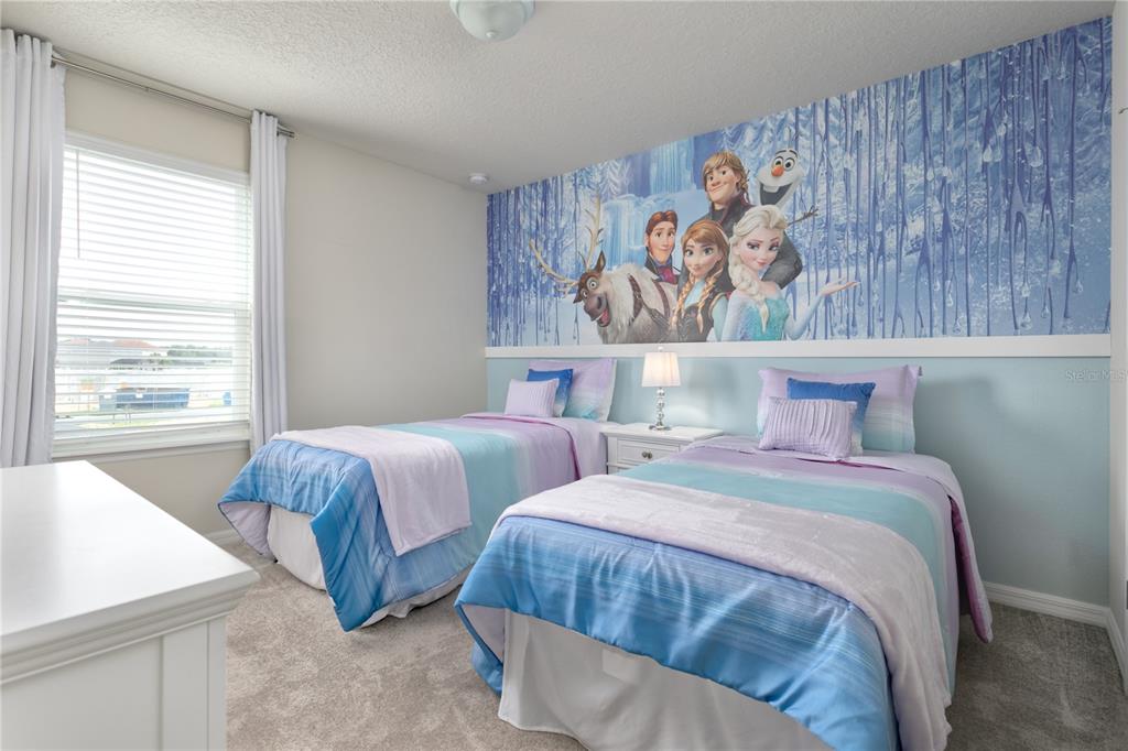 7376 OAKMOSS LOOP gallery image #28