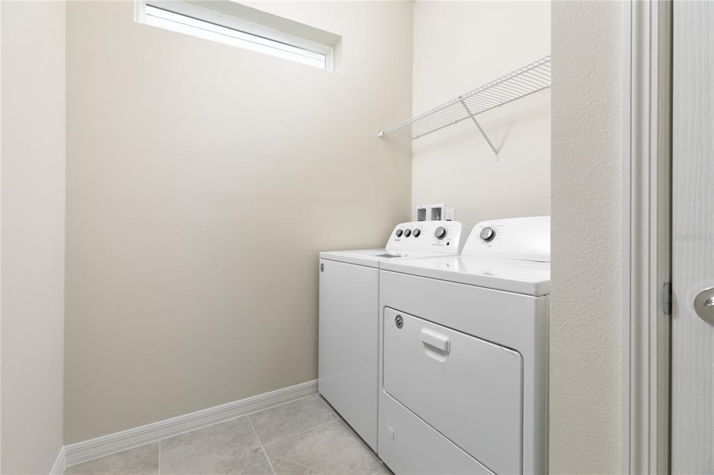 7376 OAKMOSS LOOP gallery image #31