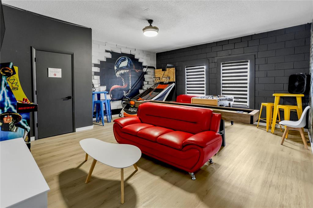 186 NAZHA DRIVE gallery image #15