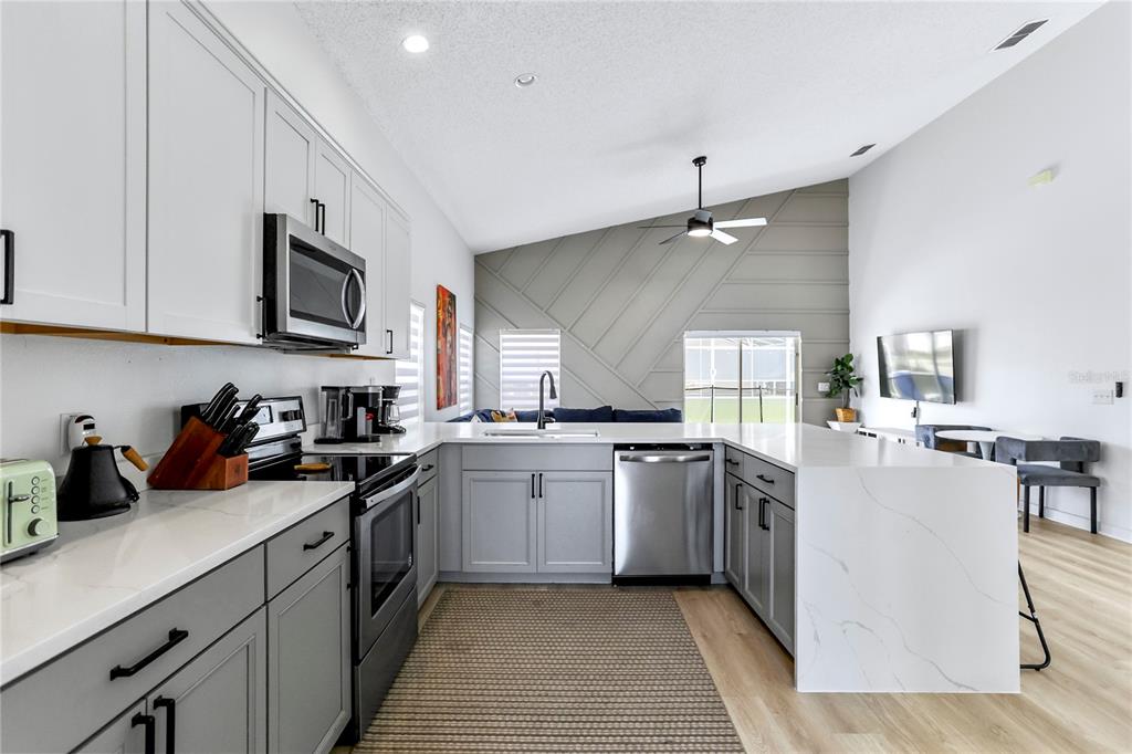 186 NAZHA DRIVE gallery image #16