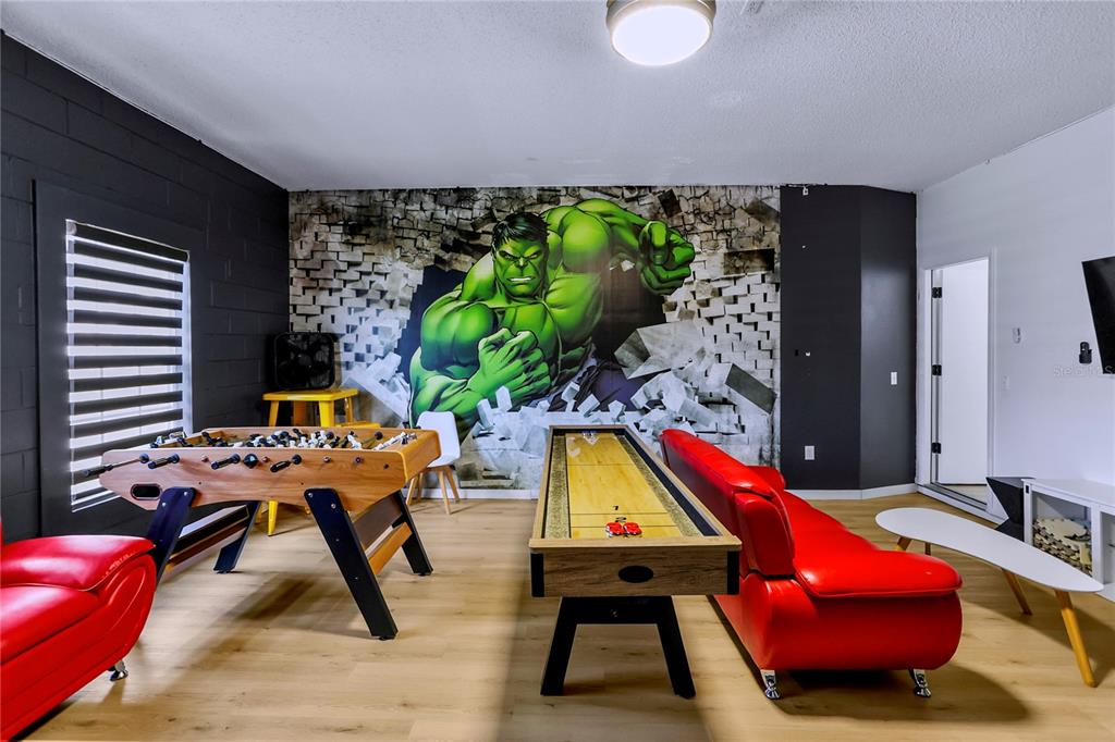 186 NAZHA DRIVE gallery image #4