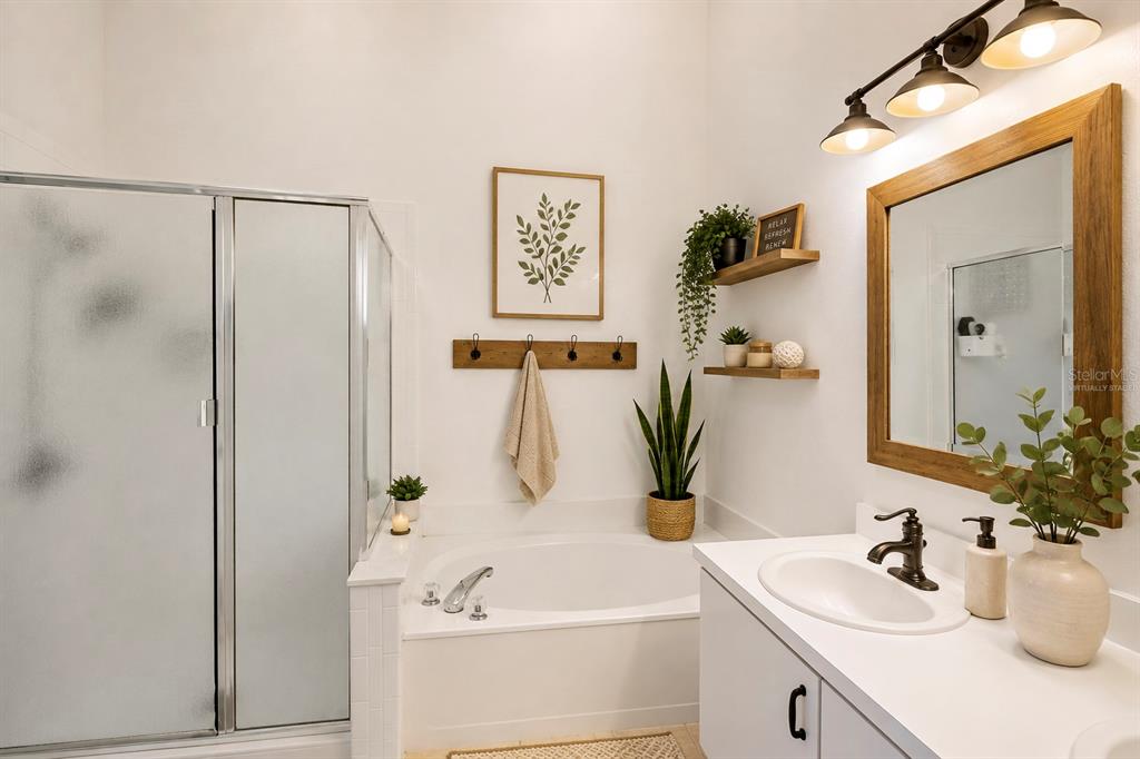 726 ROCHESTER LOOP gallery image #12