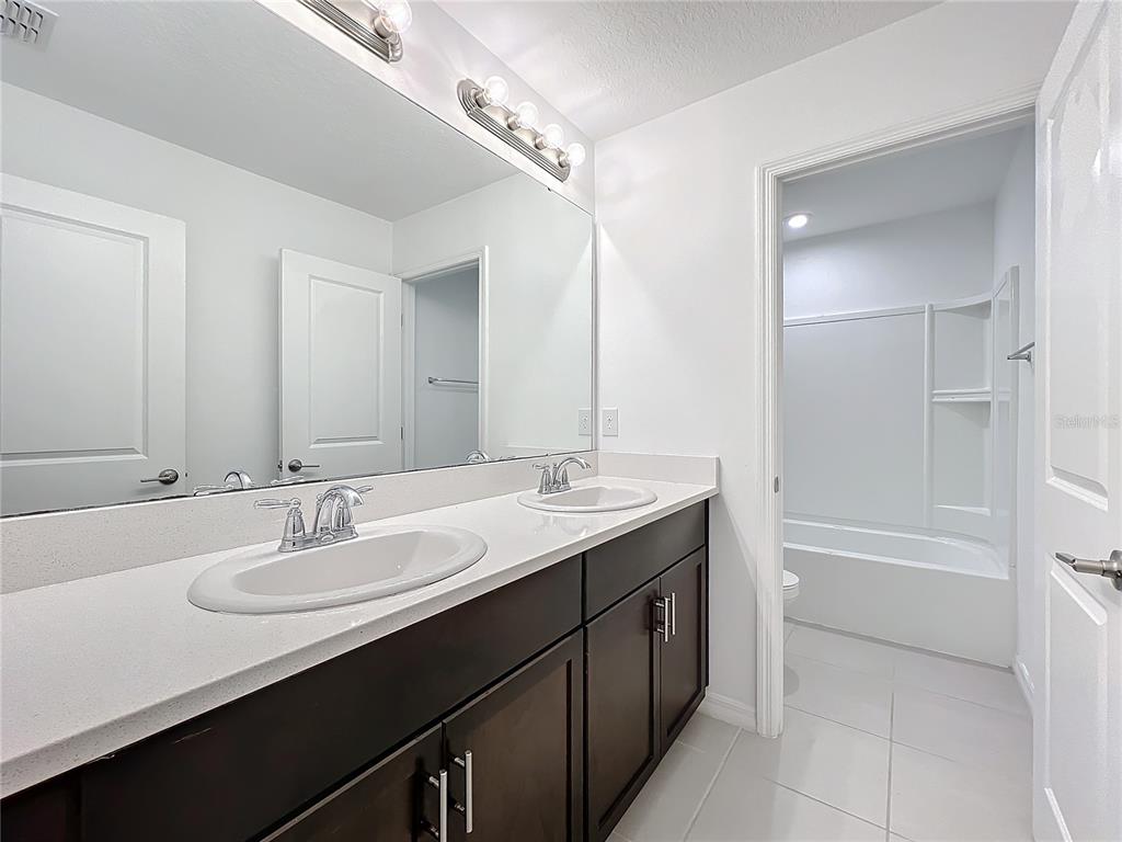 5627 COSTA BLANCA WAY gallery image #24