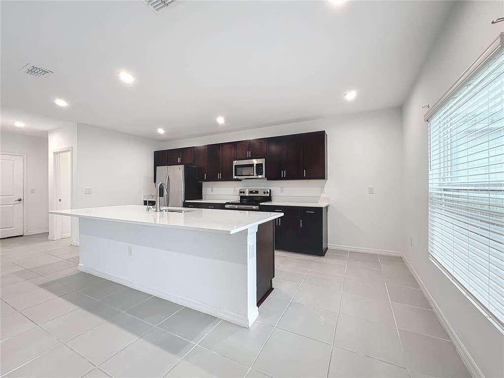 5627 COSTA BLANCA WAY gallery image #4