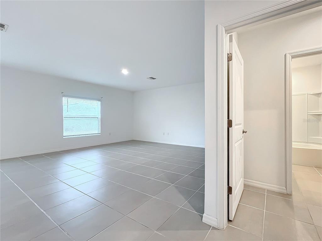 5627 COSTA BLANCA WAY gallery image #7