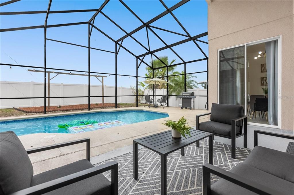 638 CASSIA DRIVE gallery image #2