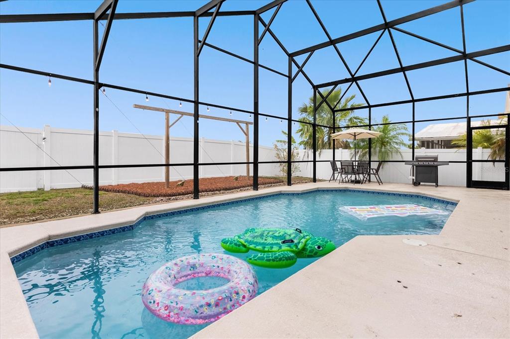 638 CASSIA DRIVE gallery image #32