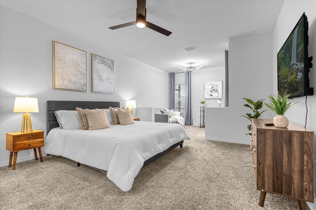 638 CASSIA DRIVE gallery image #4