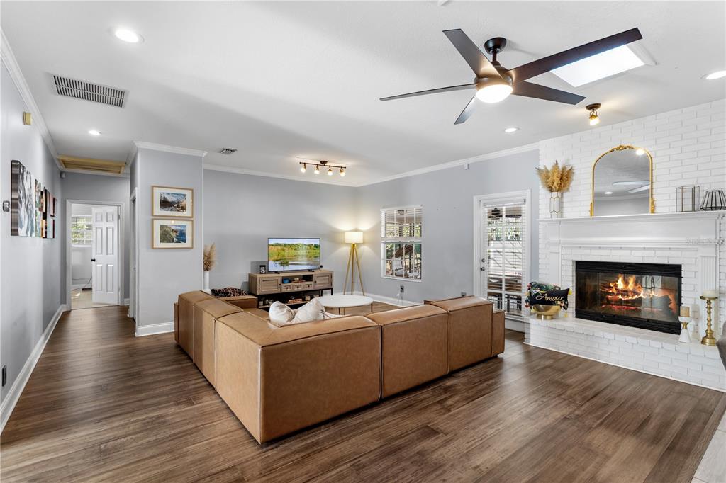 9237 MCDAVID COURT gallery image #8