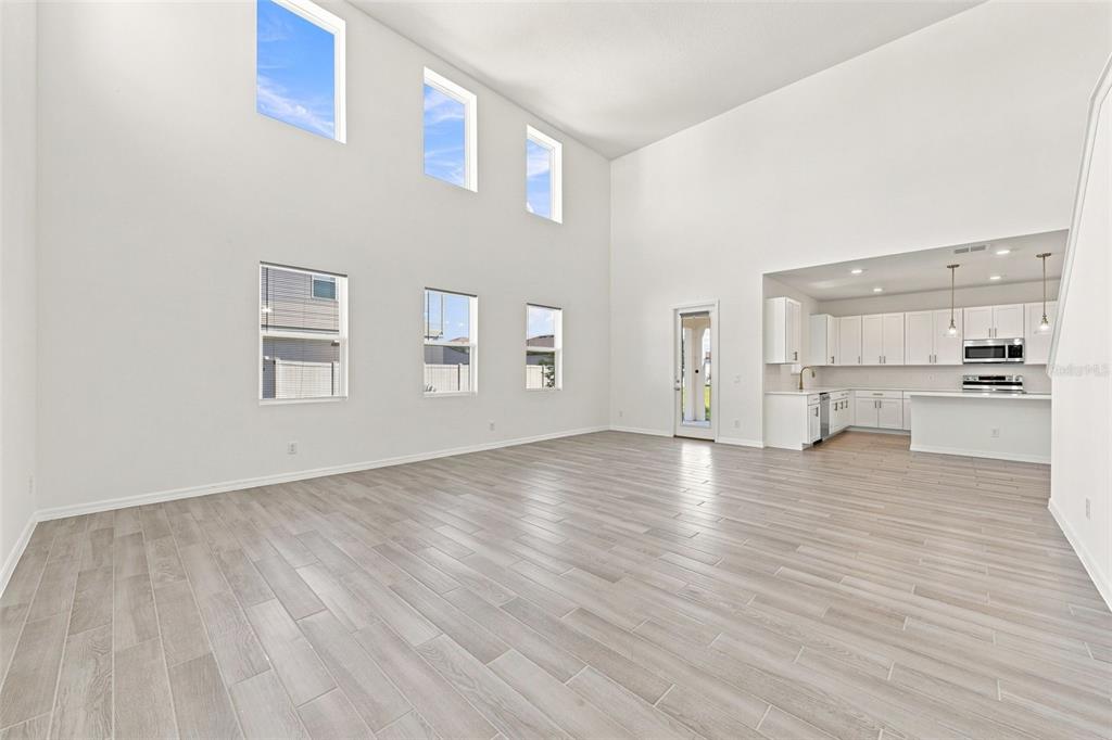 2251 DERWENT DRIVE gallery image #10