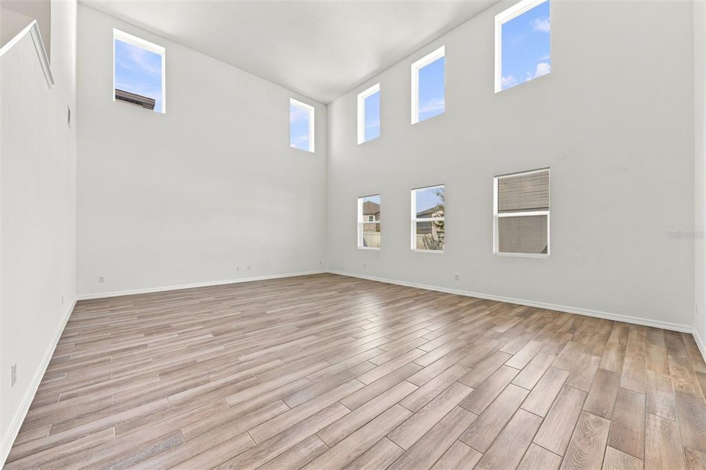 2251 DERWENT DRIVE gallery image #12