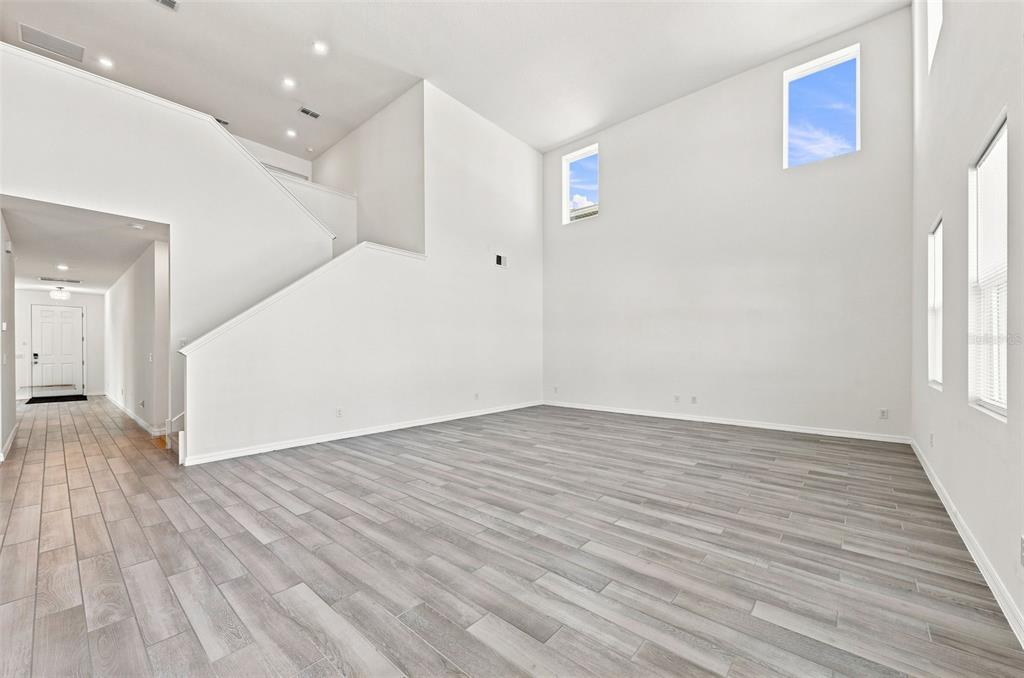 2251 DERWENT DRIVE gallery image #14