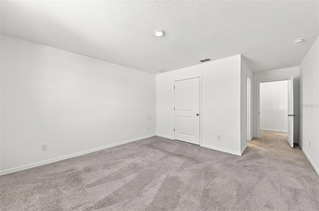 2251 DERWENT DRIVE gallery image #30
