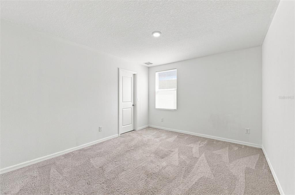 2251 DERWENT DRIVE gallery image #32