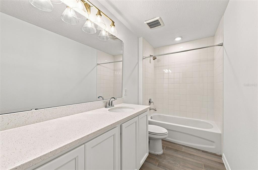 2251 DERWENT DRIVE gallery image #34