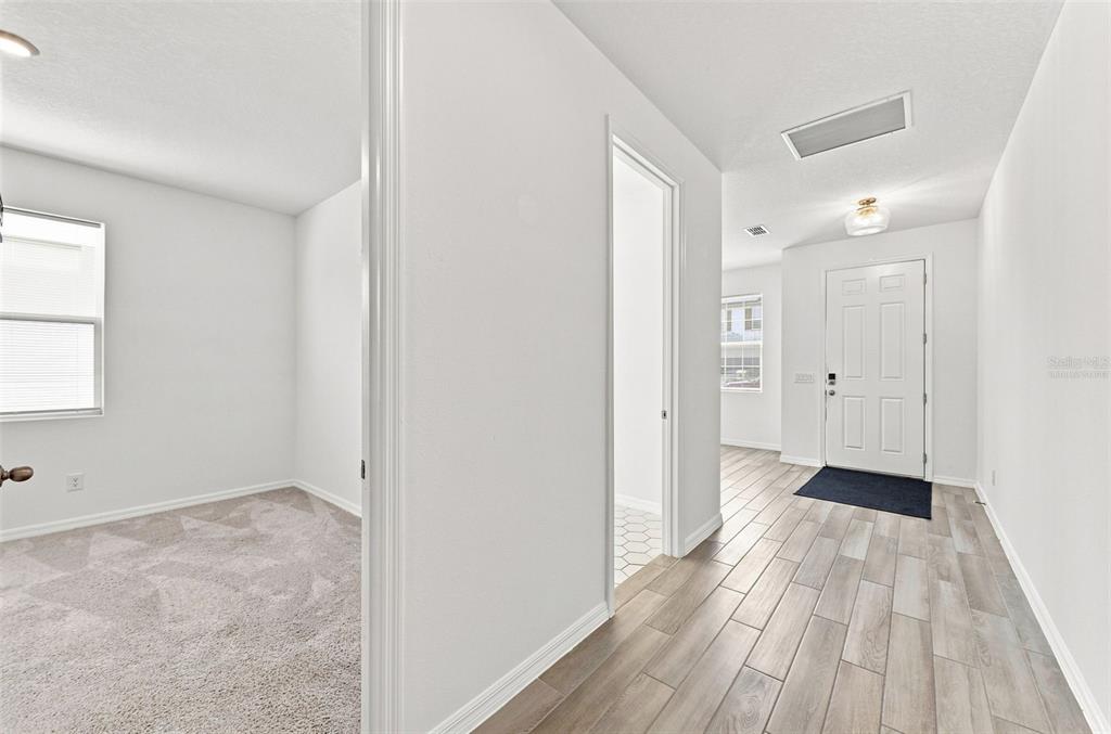 2251 DERWENT DRIVE gallery image #38
