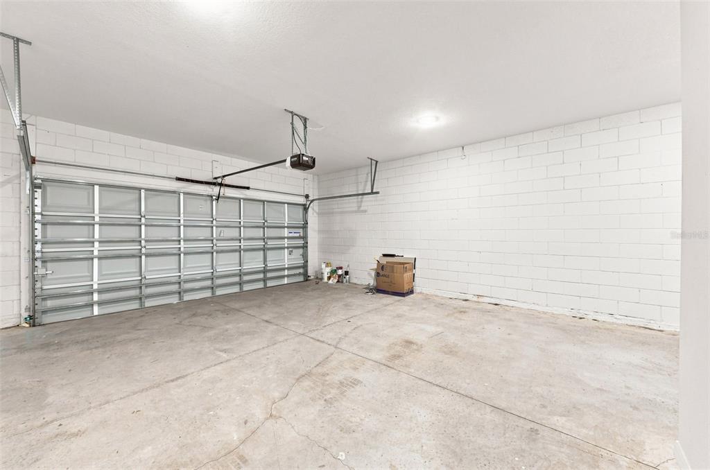 2251 DERWENT DRIVE gallery image #43