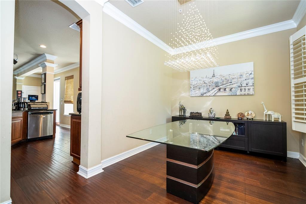 1555 HANKS AVENUE gallery image #27