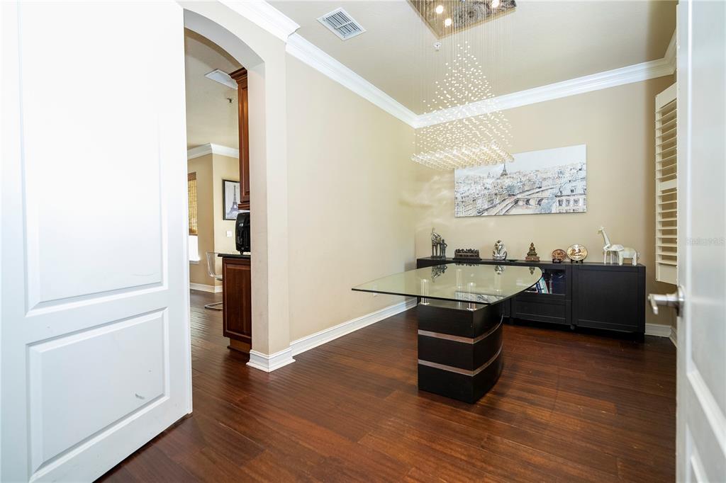 1555 HANKS AVENUE gallery image #28