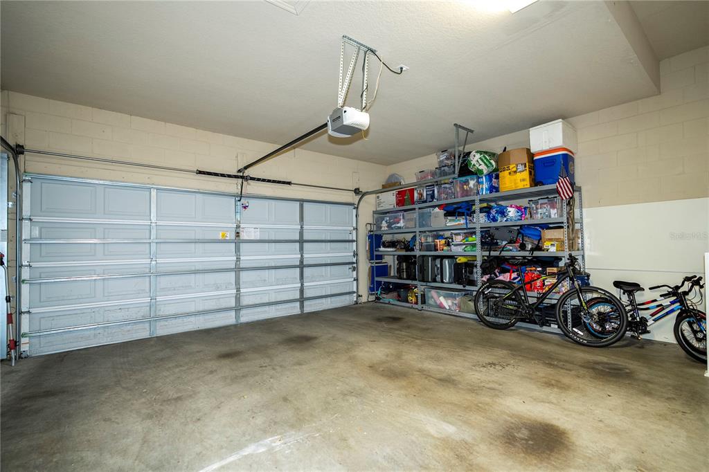 1555 HANKS AVENUE gallery image #83
