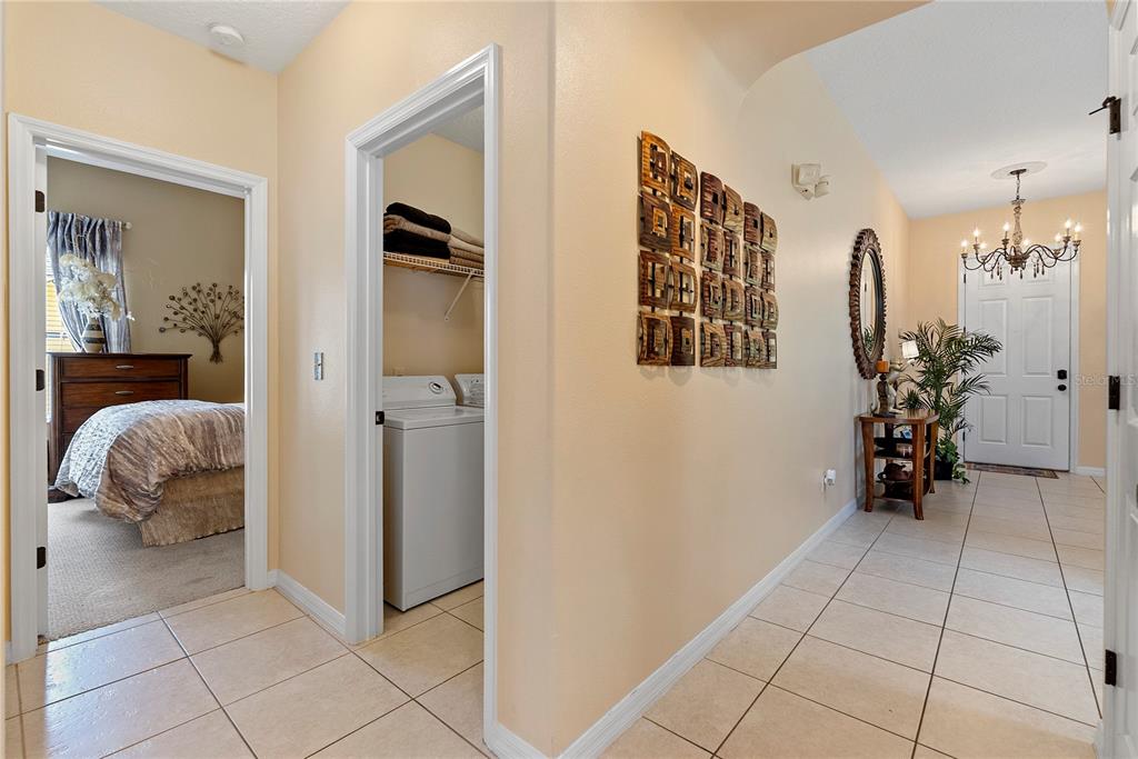 358 LAKE DAVENPORT CIRCLE gallery image #14