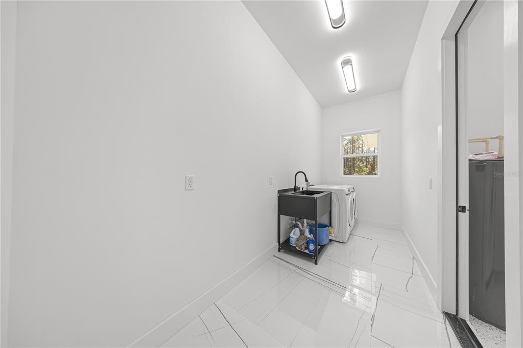 6877 SW 131ST CIRCLE gallery image #10