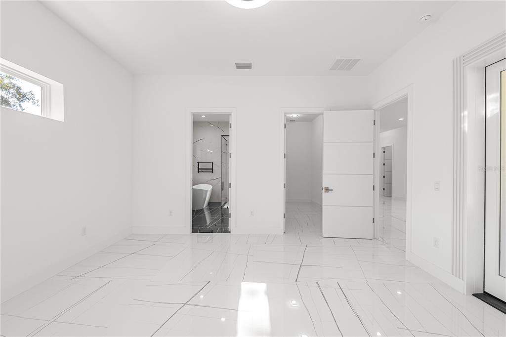 6877 SW 131ST CIRCLE gallery image #24