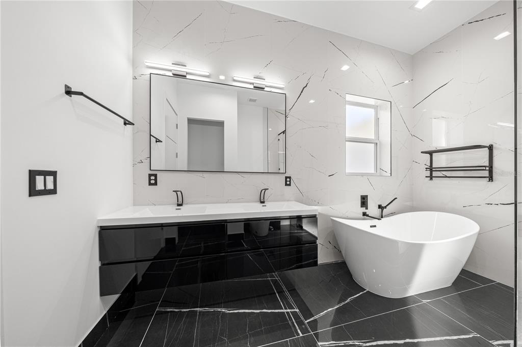 6877 SW 131ST CIRCLE gallery image #26
