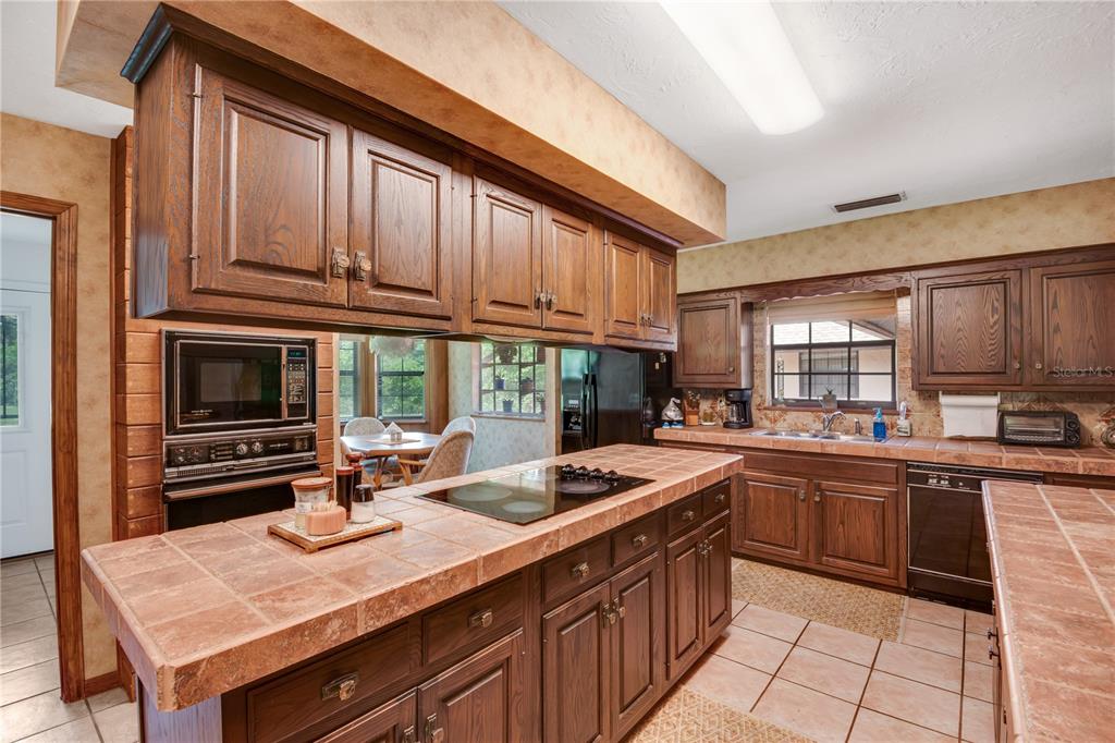 3555 SW 24TH AVENUE ROAD gallery image #38