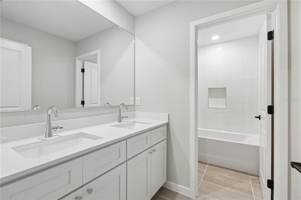 4480 NW 37TH STREET ROAD gallery image #13