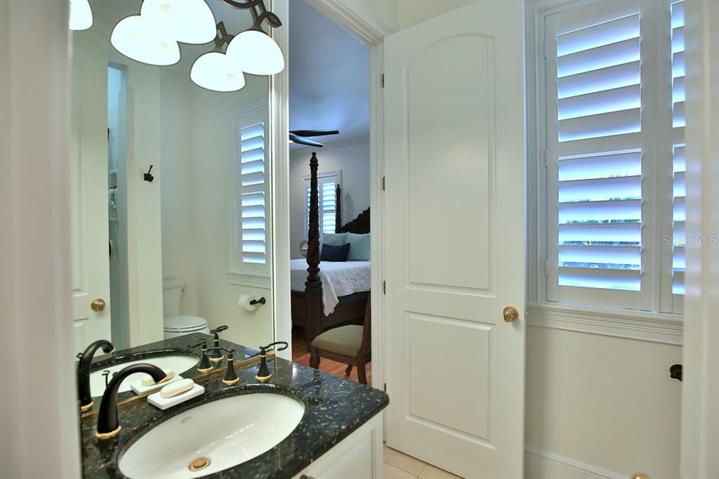 1401 SE 91ST PLACE gallery image #36