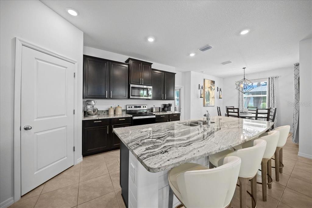 8598 SW 59TH TERRACE gallery image #9