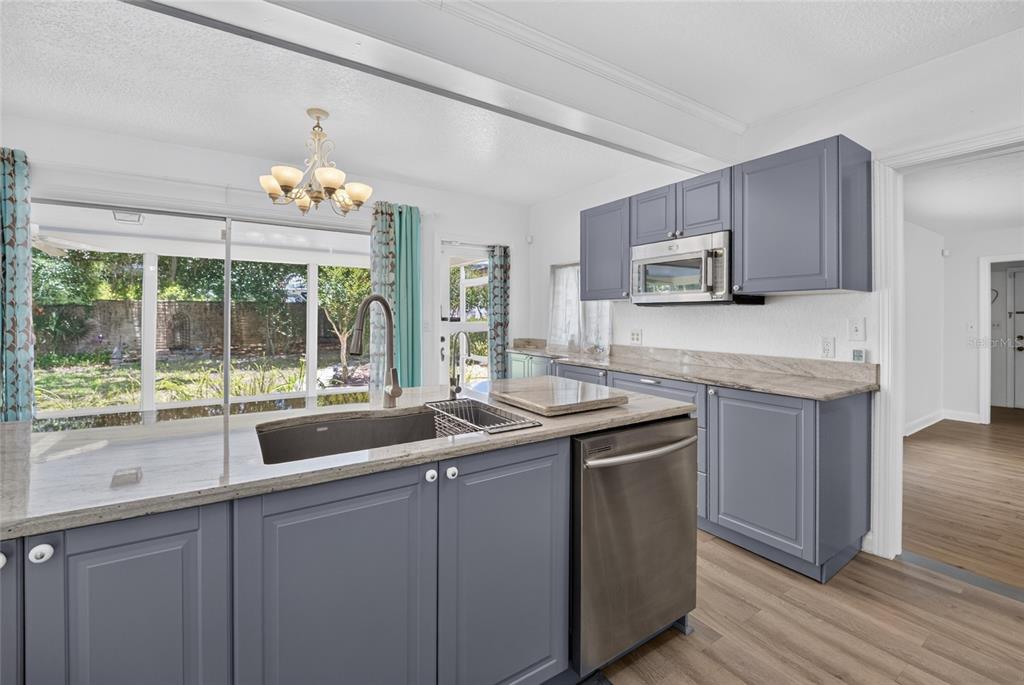 1226 SE 9TH AVENUE gallery image #13