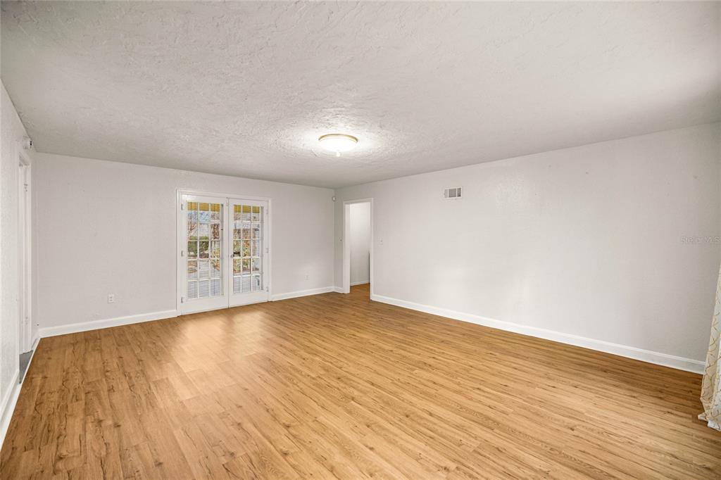 1226 SE 9TH AVENUE gallery image #20