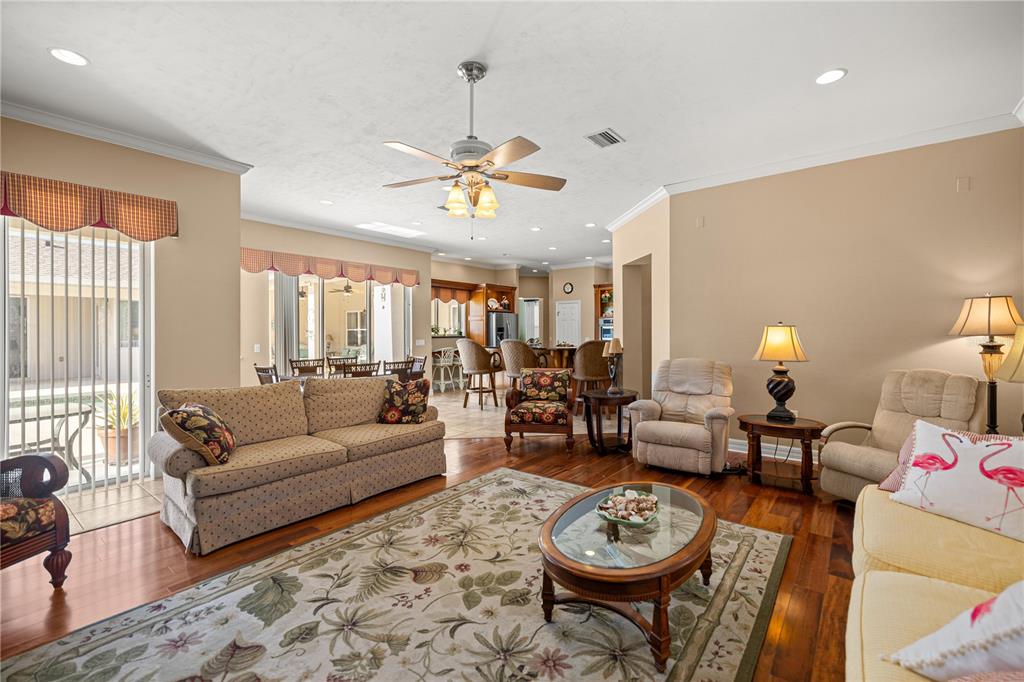6081 W PELL PLACE gallery image #20