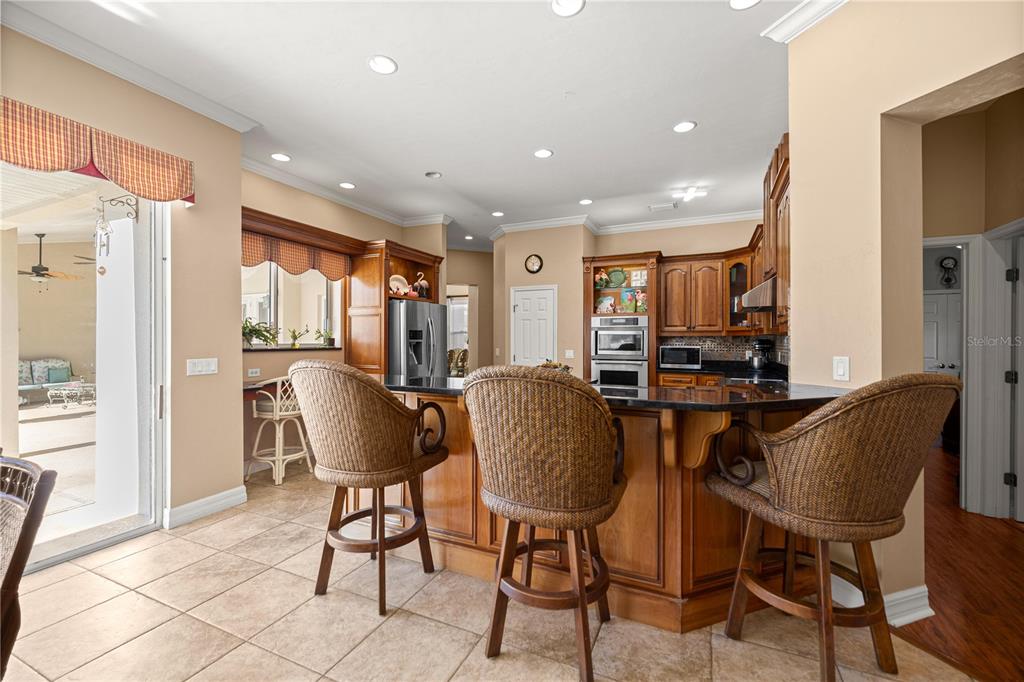 6081 W PELL PLACE gallery image #21