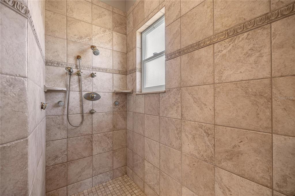 6081 W PELL PLACE gallery image #29