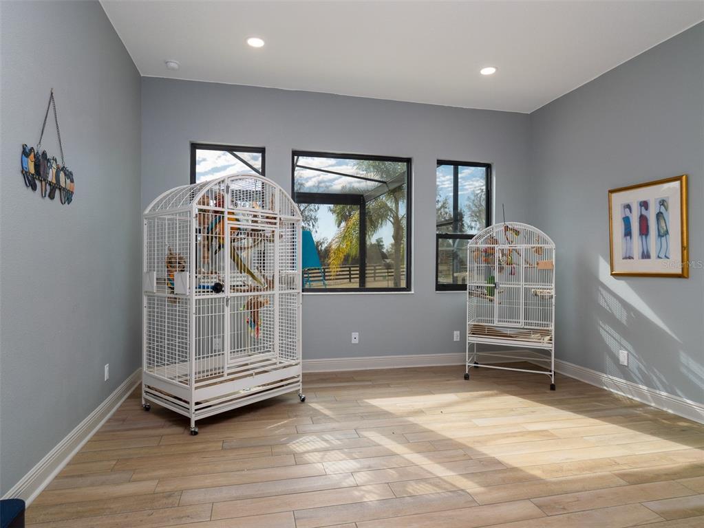 11920 SE 22ND AVENUE ROAD gallery image #16