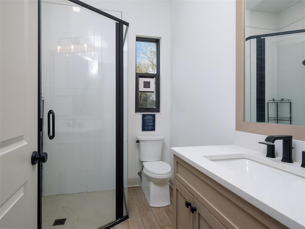 11920 SE 22ND AVENUE ROAD gallery image #17