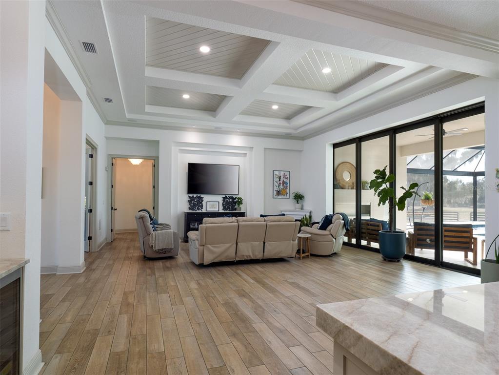11920 SE 22ND AVENUE ROAD gallery image #6